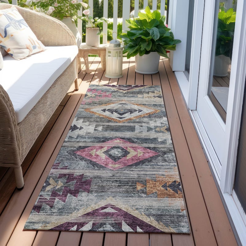 Machine Washable Indoor/ Outdoor Chantille Boho Global Rug - Gray - 2'3" x 7'6"