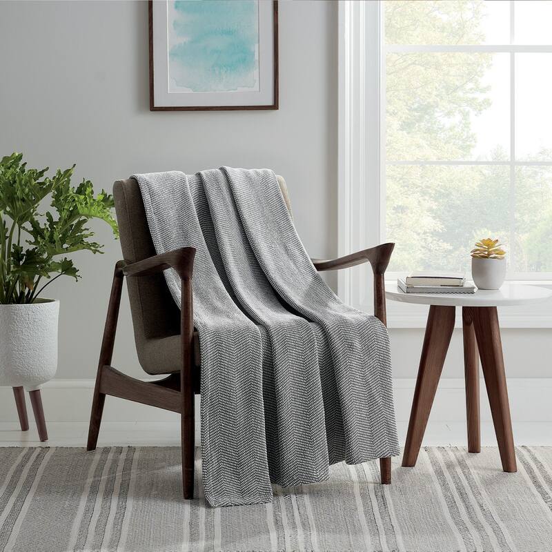 Aston & Arden Luxury Chenille All Season Chevron Blanket
