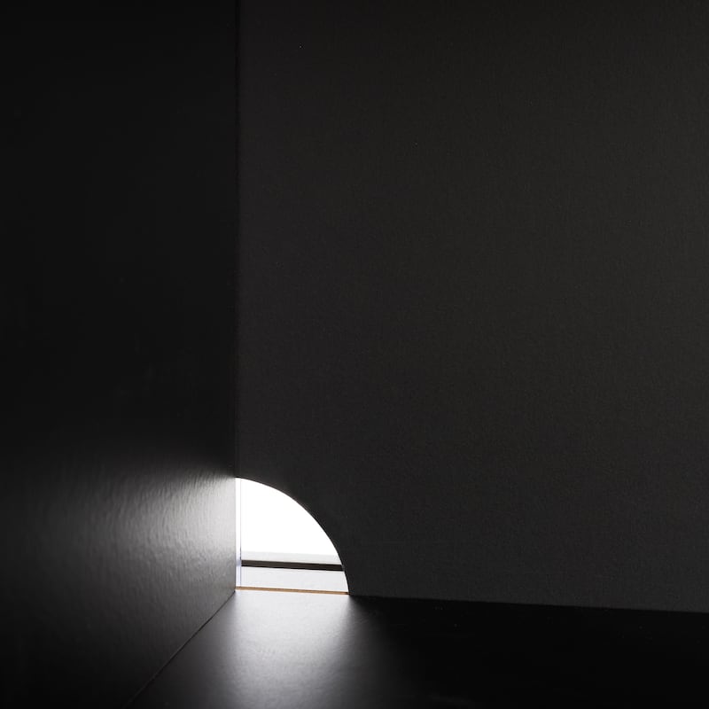 SAFAVIEH Home Sabby Tambour Door Compact Sideboard/TV Stand - 39"W x 20"D x 32"H