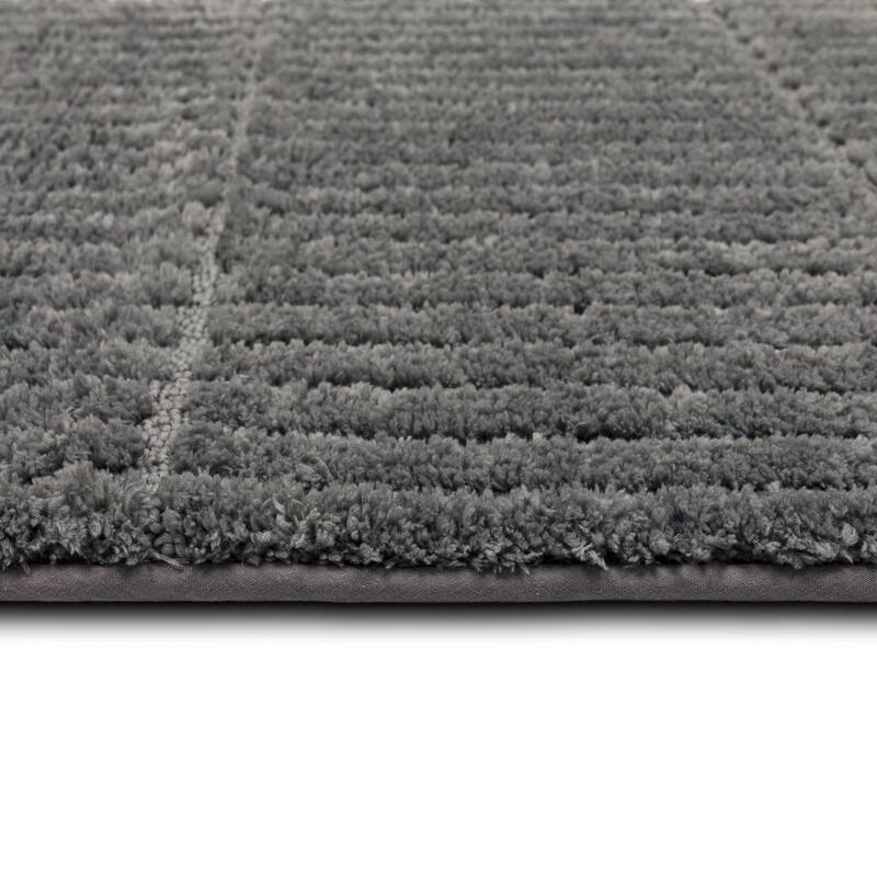 Mohawk Home Sanctuary Machine Washable Bath Mat