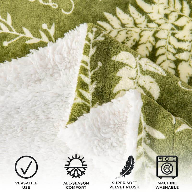 Linery & Co. Velvet Plush Fleece Reversible Sherpa Holiday Printed Throw.