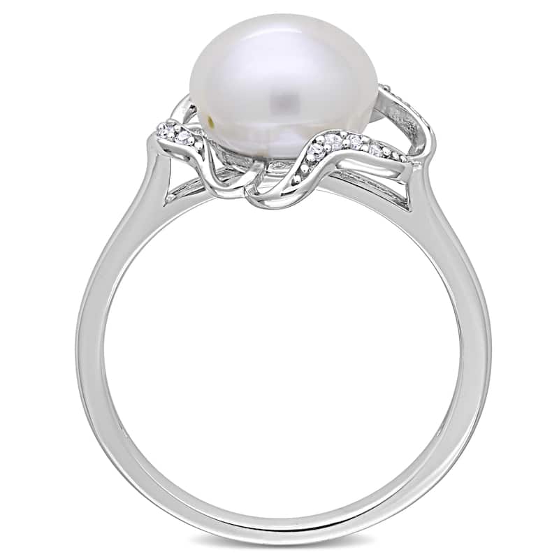 Miadora Sterling Silver Cultured Freshwater Pearl and Diamond Accent Floral Cocktail Ring (9-9.5 mm)