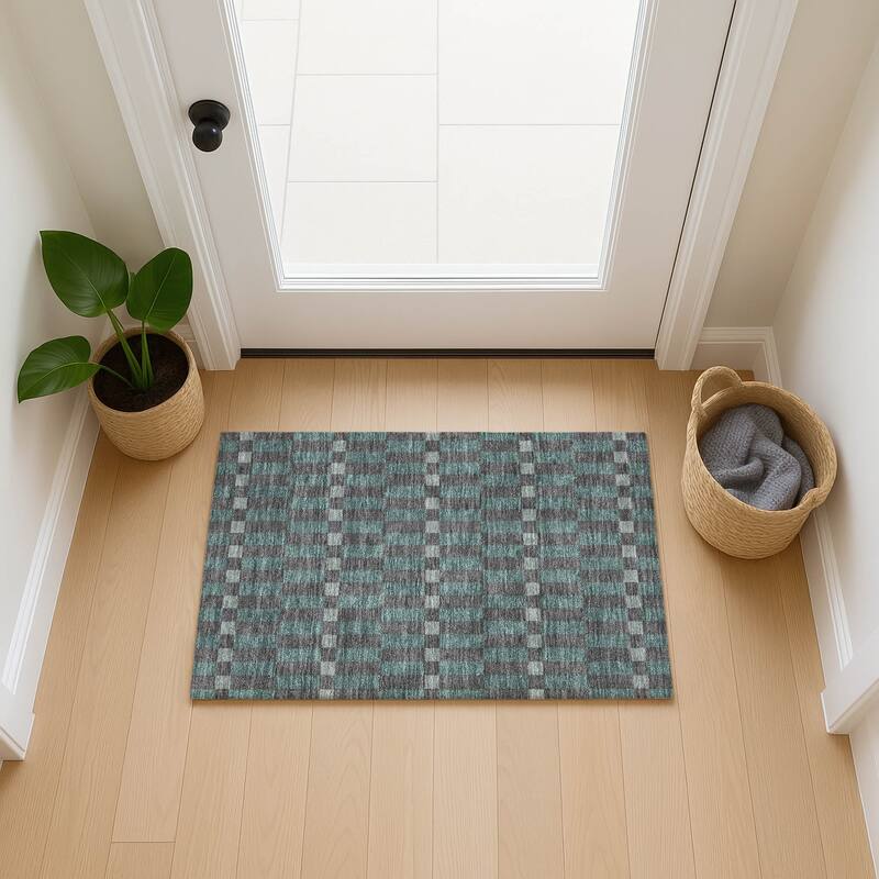 Machine Washable Indoor/ Outdoor Modern Augusta Chantille Rug