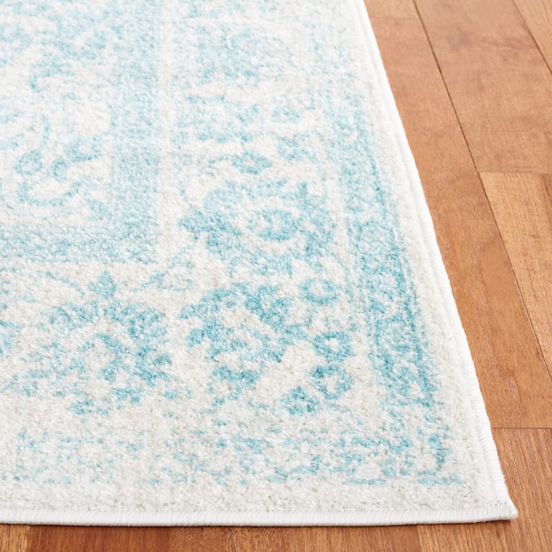 SAFAVIEH Adirondack Dakota Rustic Shabby Chic Distressed Rug