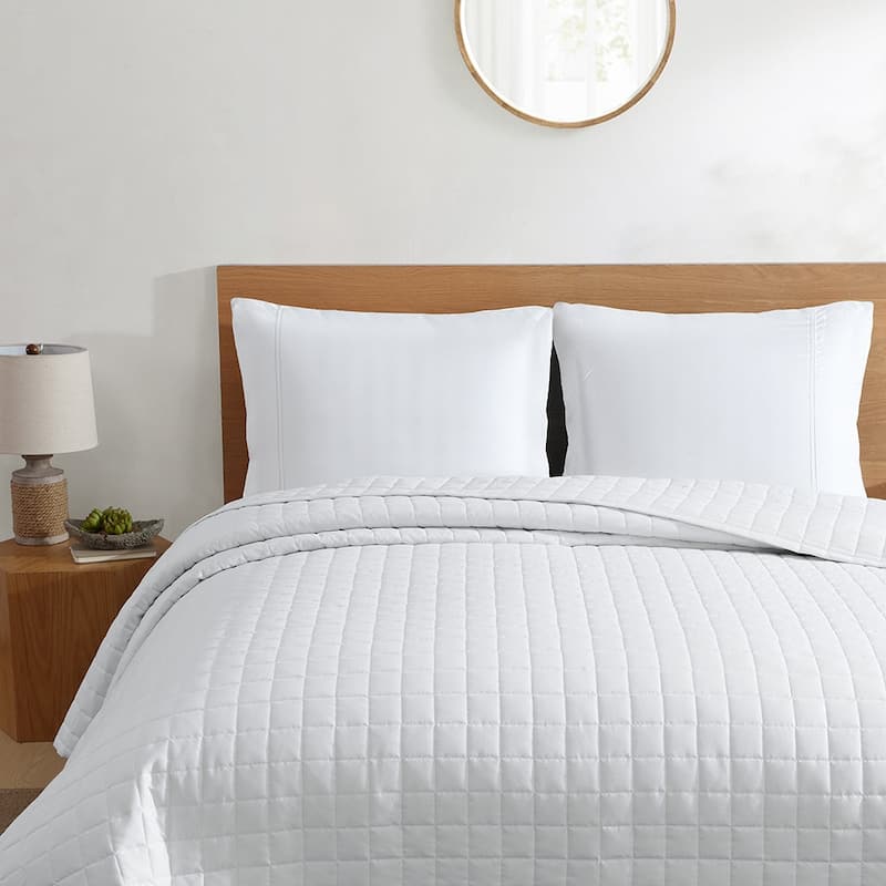 Jennifer Adams Lux Ultra-Soft Lightweight California Square Quilt