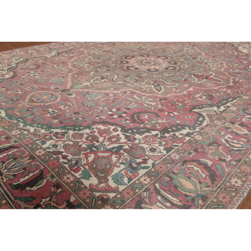 Pink Floral Bakhtiari Persian Vintage Rug Hand-Knotted Wool Carpet - 7'1"x 9'7"