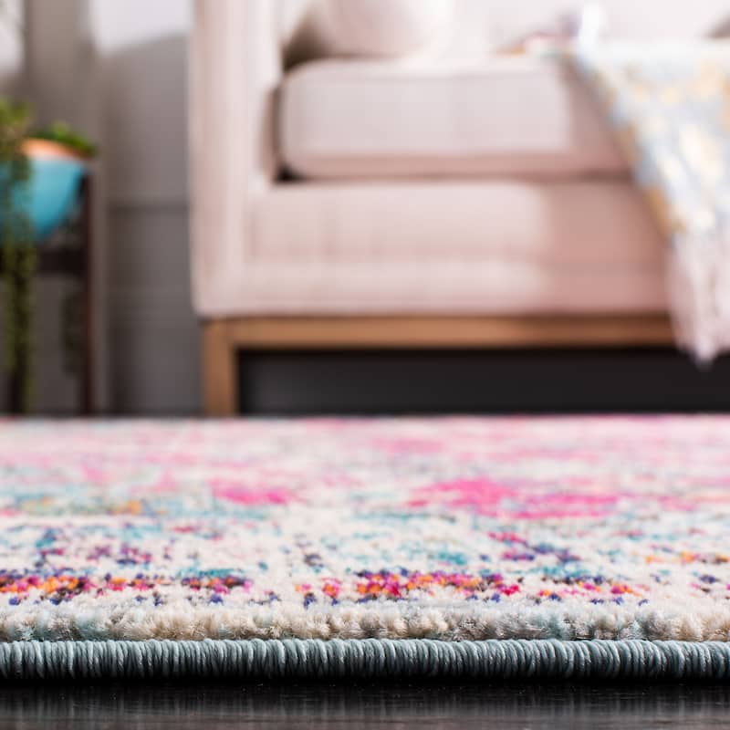 SAFAVIEH Madison Sabire Boho Medallion Distressed Rug