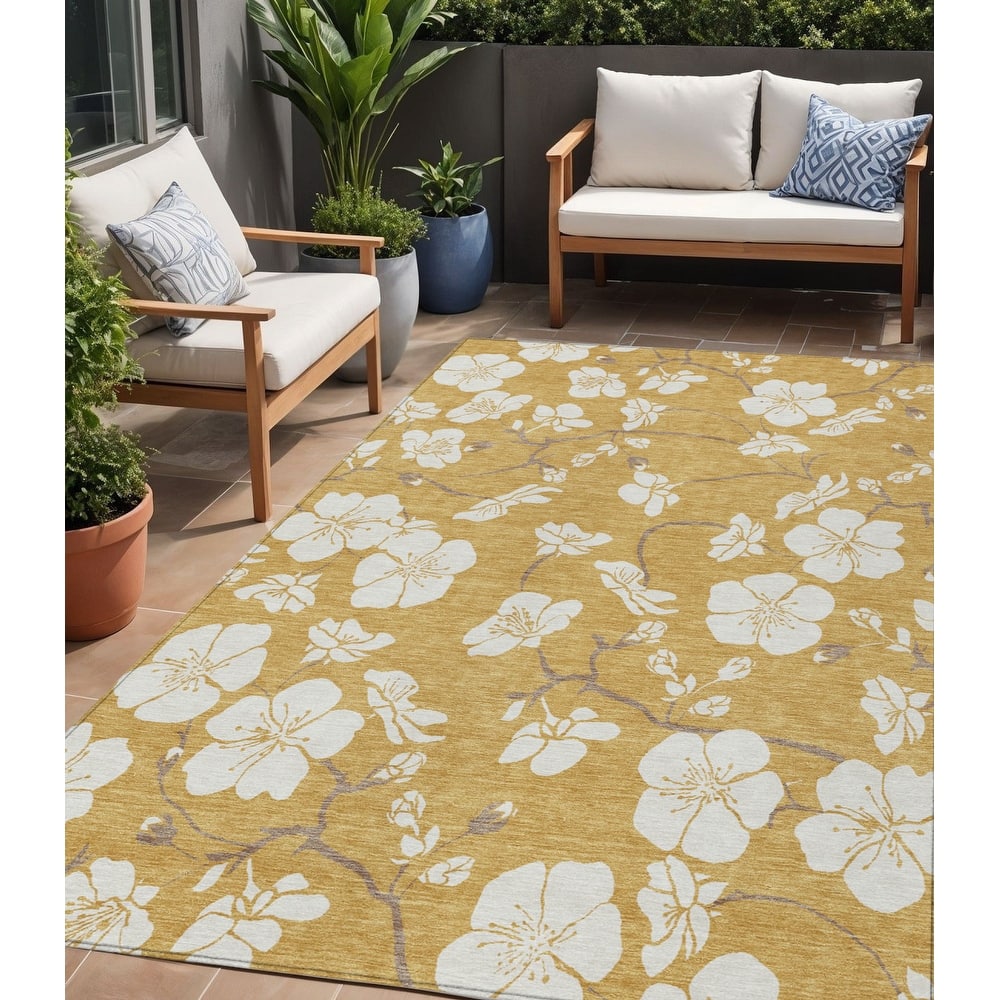 HomeRoots Floral Transitional Rectangle Outdoor Rug
