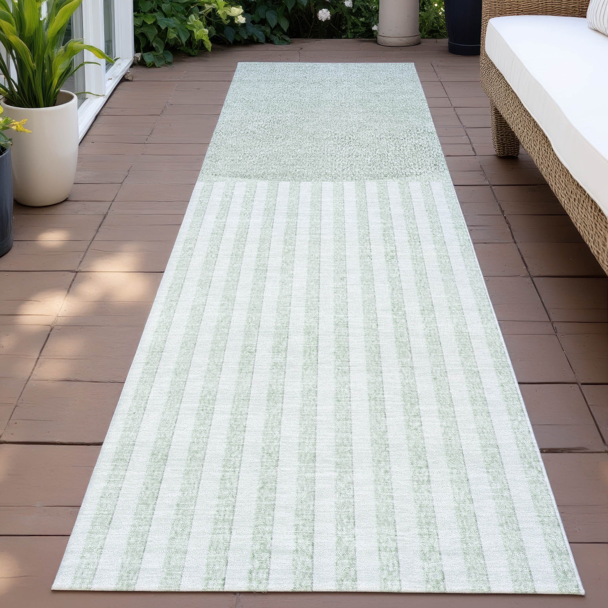 Machine Washable Indoor/Outdoor Contemporary Mod Chantille Rug