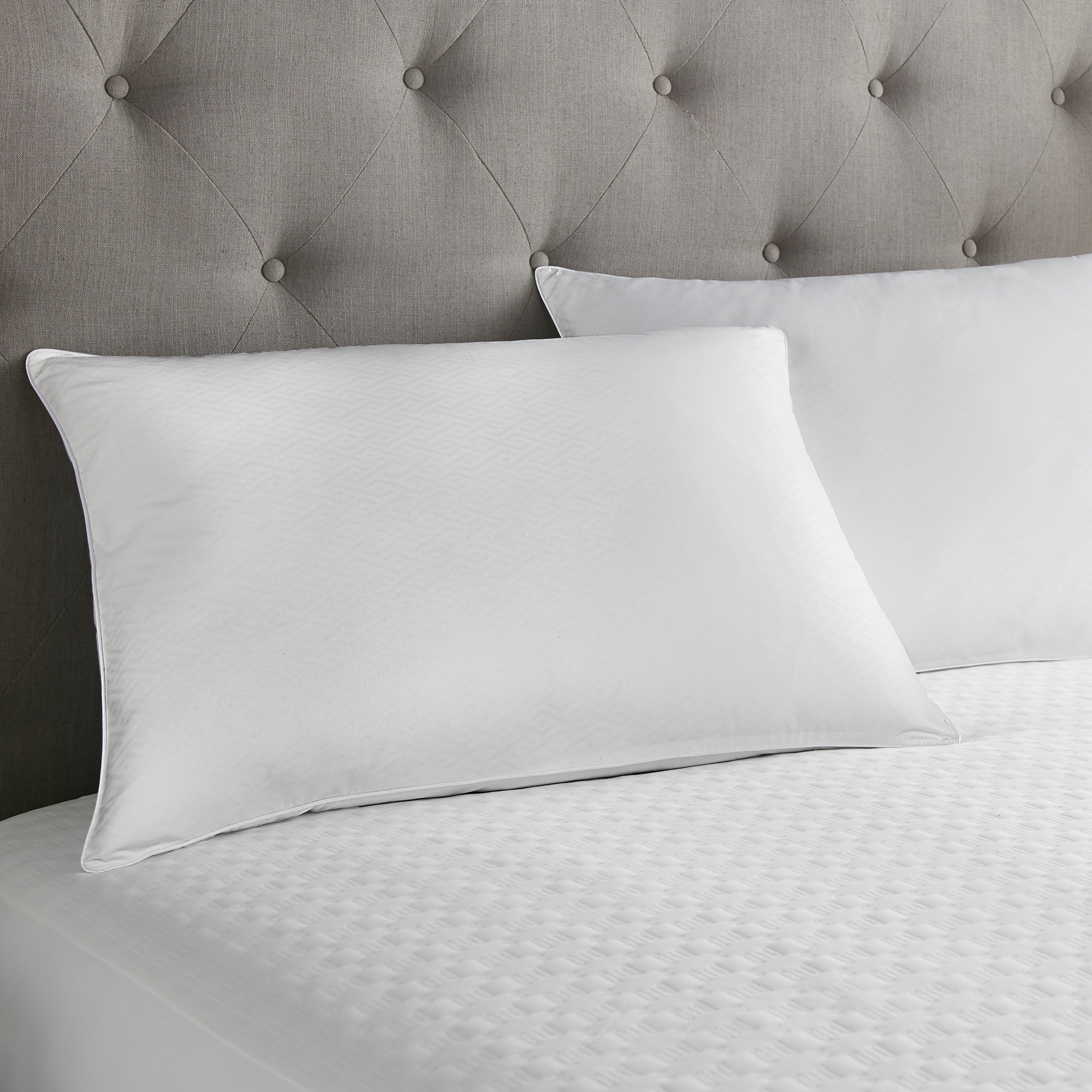 Bed bath and beyond pillow sale shop