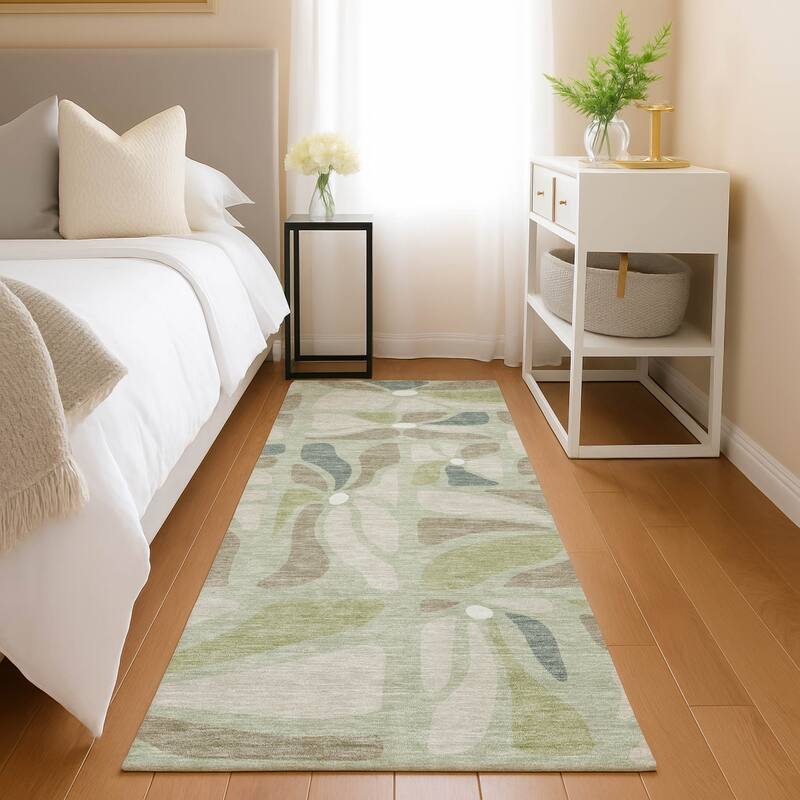 Machine Washable Indoor/ Outdoor Modern Gilcrest Chantille Rug