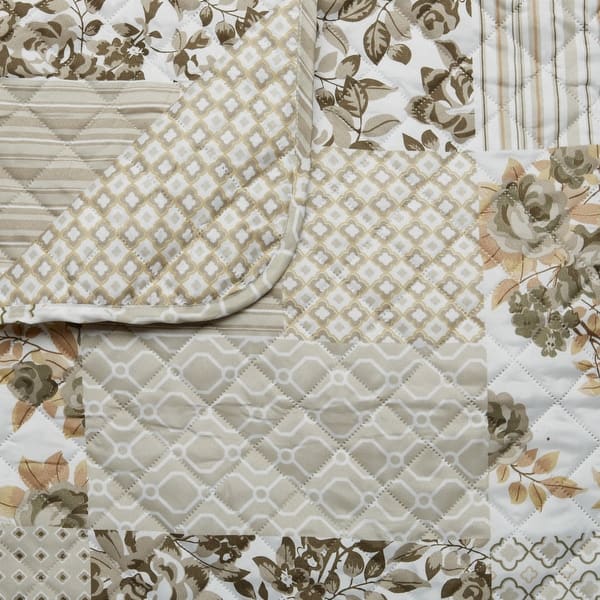 https://ak1.ostkcdn.com/images/products/is/images/direct/d51c1090037b52c8dbbba6b0d19f591fa6d3009f/Great-Bay-Home-Patchwork-Scalloped-Stain-Resistant-Printed-Chair-Protector.jpg?impolicy=medium