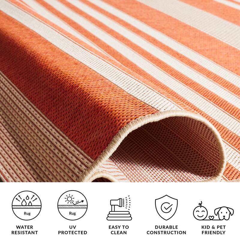 SAFAVIEH Courtyard Orsi Indoor/ Outdoor Waterproof Area Rug