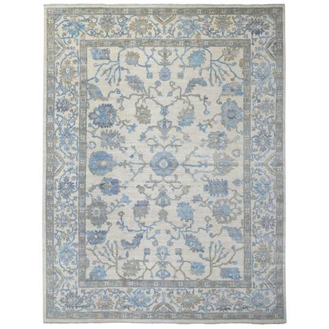 Shahbanu Rugs Ivory Oushak with Touches of Blue and Brown Soft Afghan Wool Hand Knotted Oriental Rug (9'4" x 11'7")