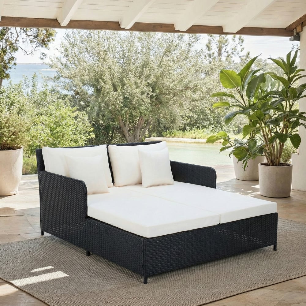 SAFAVIEH Outdoor Taniyah Wicker Daybed with Pillow & Cushions - 53W x 28D x 62H