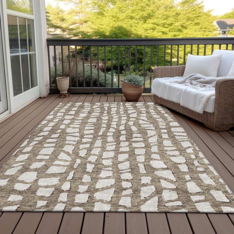 Machine Washable Indoor/ Outdoor Chantille Modern Abstract Rug - Brown - 5' x 7'6"