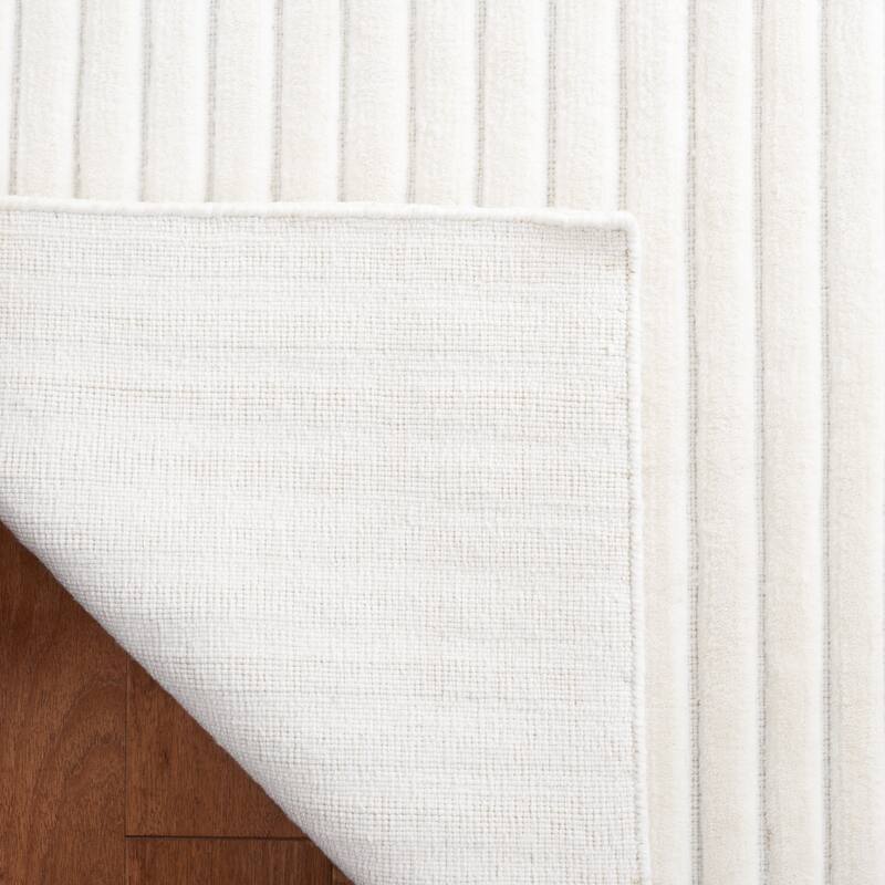 Martha Stewart by SAFAVIEH Handmade Yucel Stripe Rug
