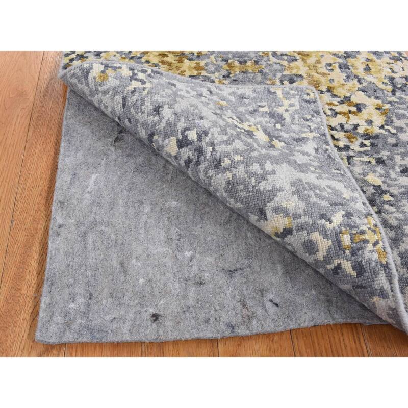 Shahbanu Rugs Dim Gray, Modern Abstract Design, Wool and Silk, Hand