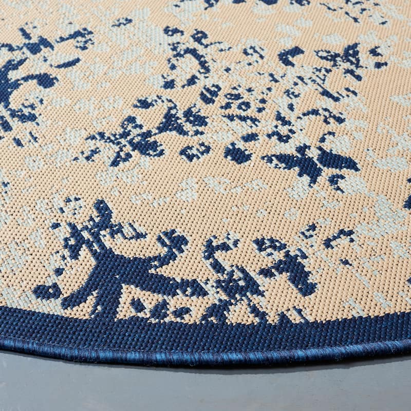 SAFAVIEH Courtyard Crocifissa Indoor/ Outdoor Waterproof Patio Backyard Rug