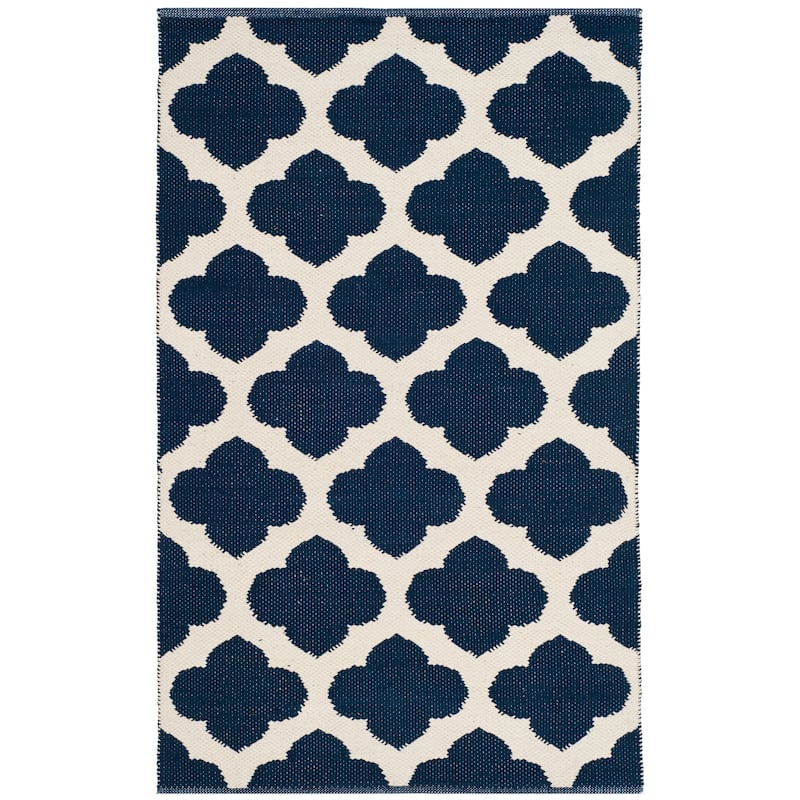SAFAVIEH Handmade Flatweave Montauk Warwick Casual Cotton Rug - 2'6" x 4' - Navy/Ivory