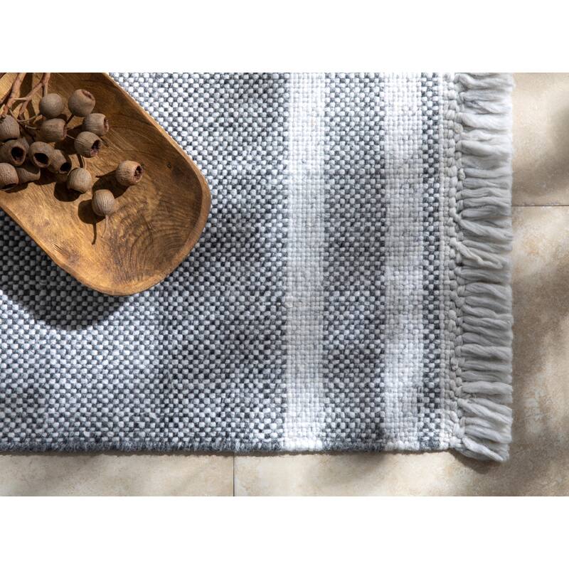 Hanlon Casual Area Rug