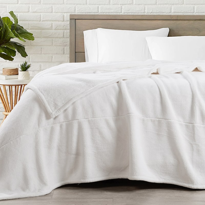 Home Soft Things Milk Flannel Blanket