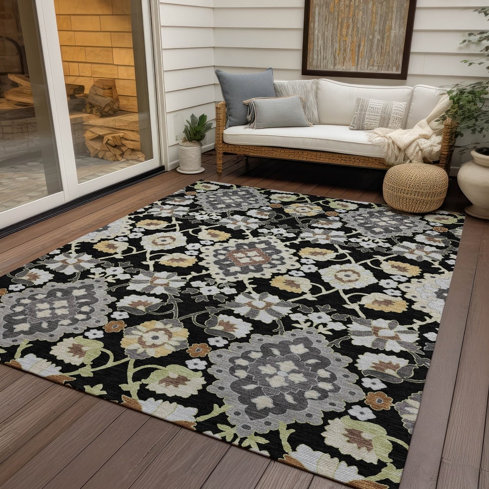 Machine Washable Indoor/ Outdoor Boho Traditional Chantille Rug