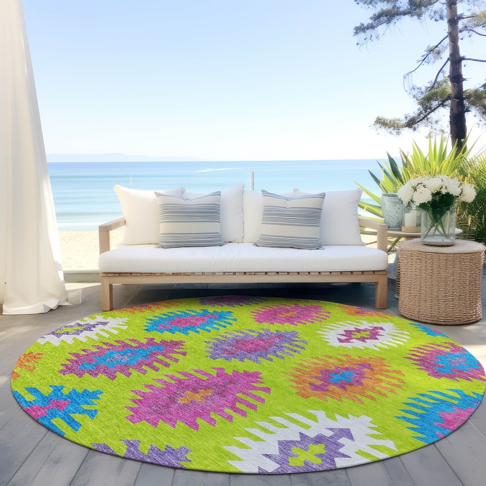 Machine Washable Indoor/ Outdoor Boho Tribal Chantille Rug