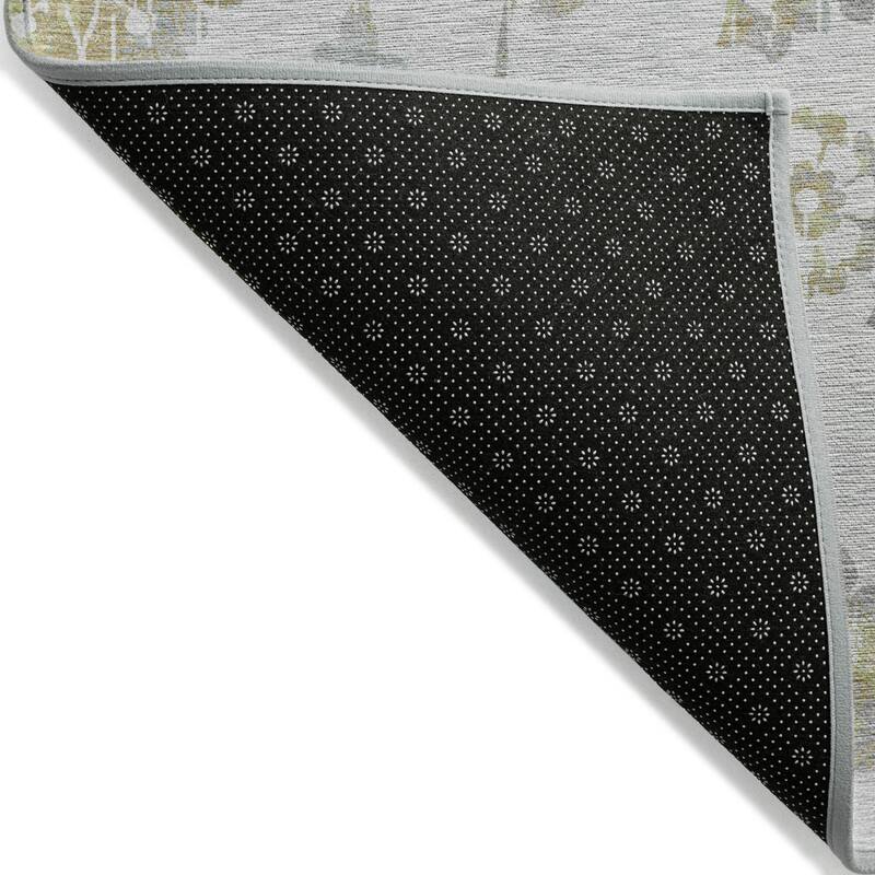HomeRoots Floral Transitional Rectangle Outdoor Rug