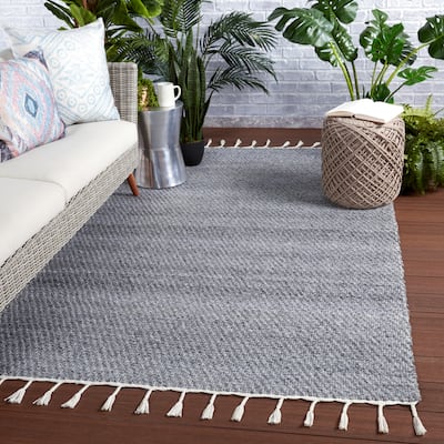 Padraig Indoor/ Outdoor Solid Area Rug