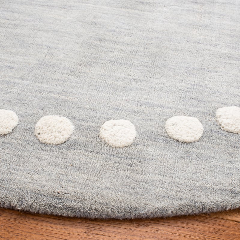 SAFAVIEH Handmade Kids Armanda Wool Rug