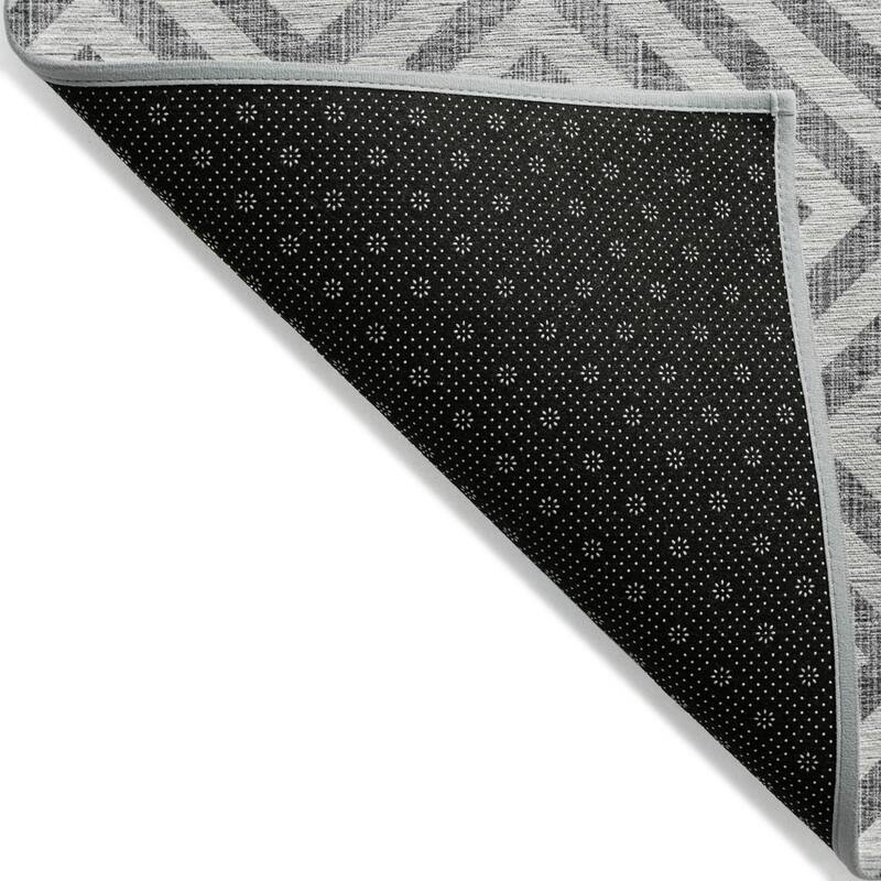 HomeRoots Geometric Transitional Rectangle Outdoor Rug