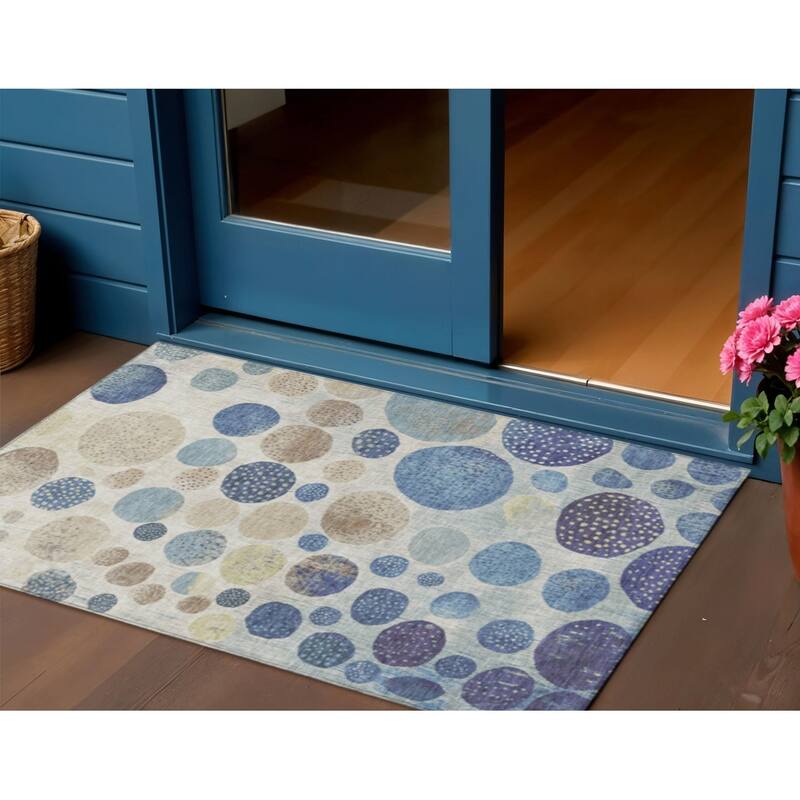 HomeRoots Geometric Transitional Rectangle Outdoor Rug - 3' x 5'