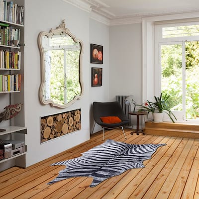 Rio Collection Black/White Faux Zebra Hide Printed Rug