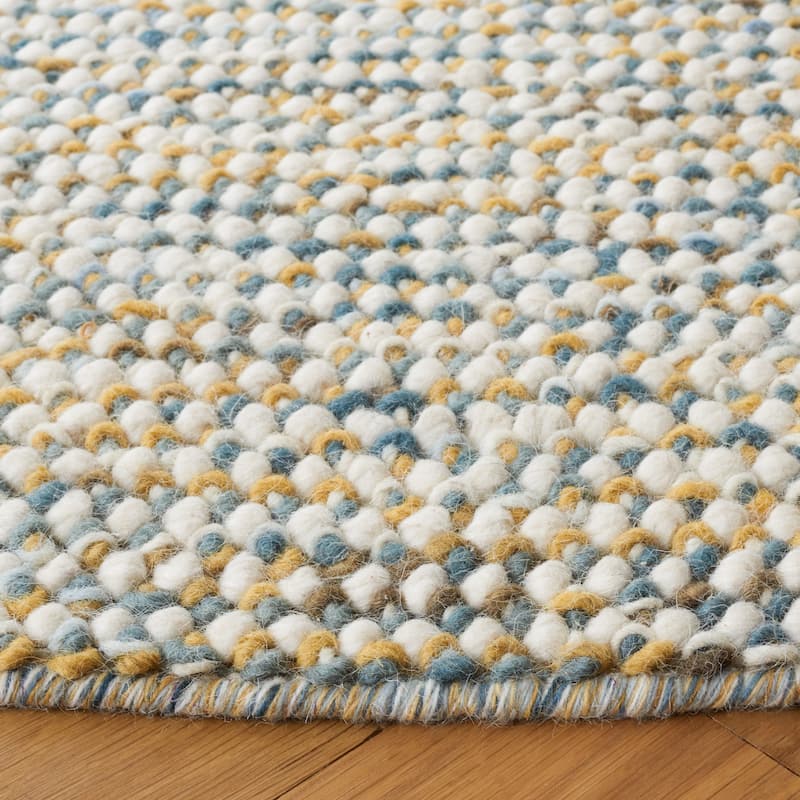 SAFAVIEH Handmade Vermont Coretta Wool Rug