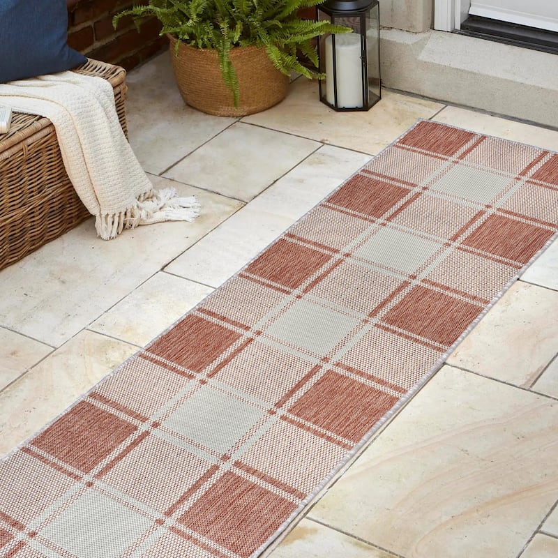 JONATHAN Y Lior Traditional Farmhouse Bold Gingham Indoor/Outdoor Area Rug