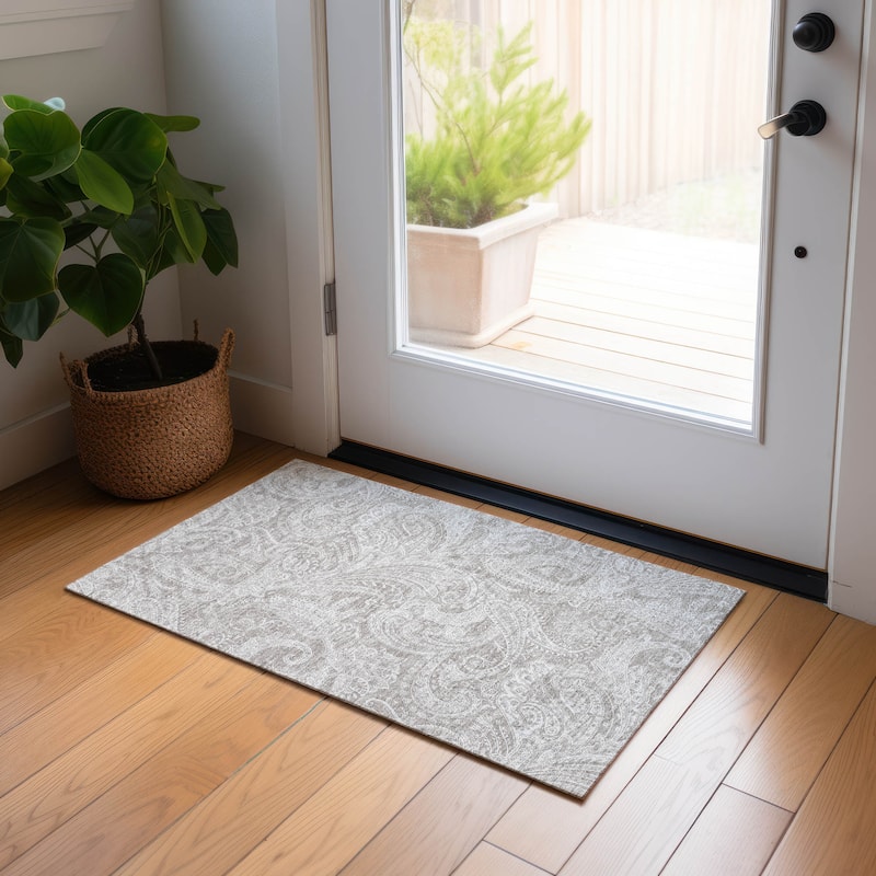 Machine Washable Indoor/ Outdoor Chantille Paisley Traditional Rug - Taupe - 1'8" x 2'6"