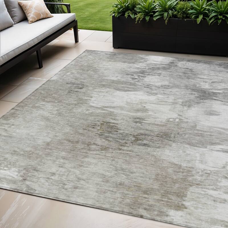 HomeRoots Abstract Transitional Rectangle Outdoor Rug - 5' X 8'