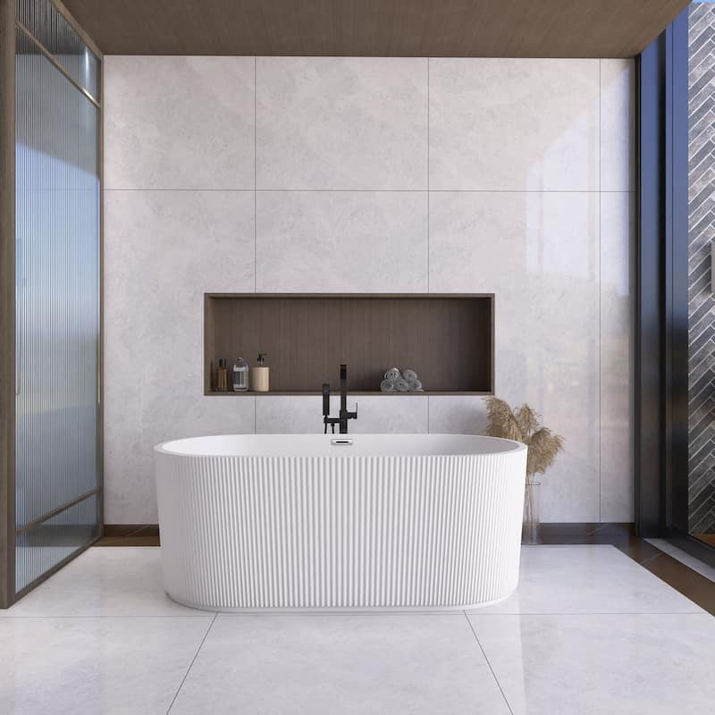 Acrylic Freestanding Flatbottom Soaking Bathtub in Glossy White