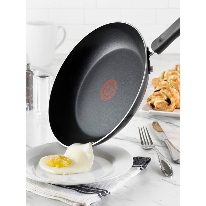 T-fal Essentials Nonstick Jumbo Wok, 14 inch, Black