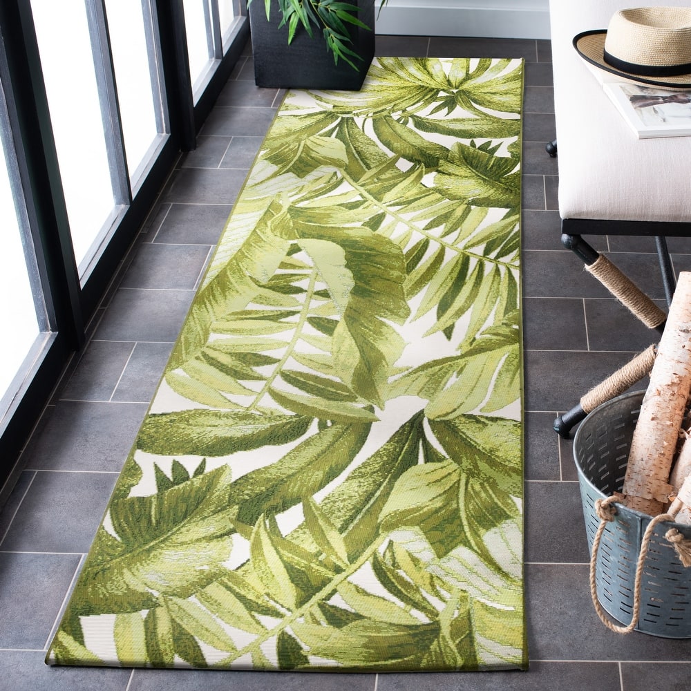 SAFAVIEH Barbados Floricica Tropical Indoor/Outdoor Waterproof Rug