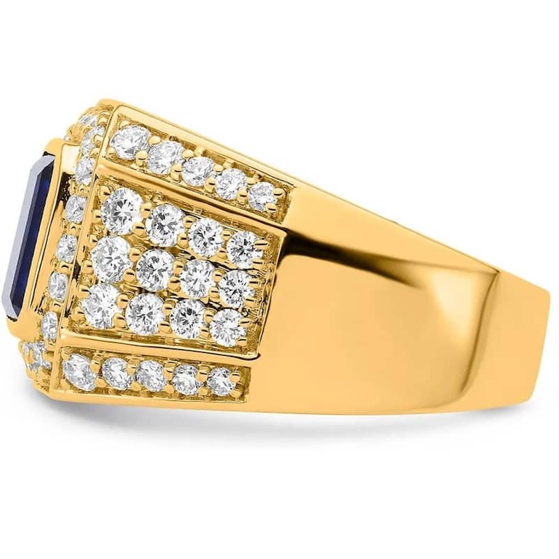 4 1/2Ct TW Men's Created Sapphire & Lab Grown Diamond Ring in Yellow Gold