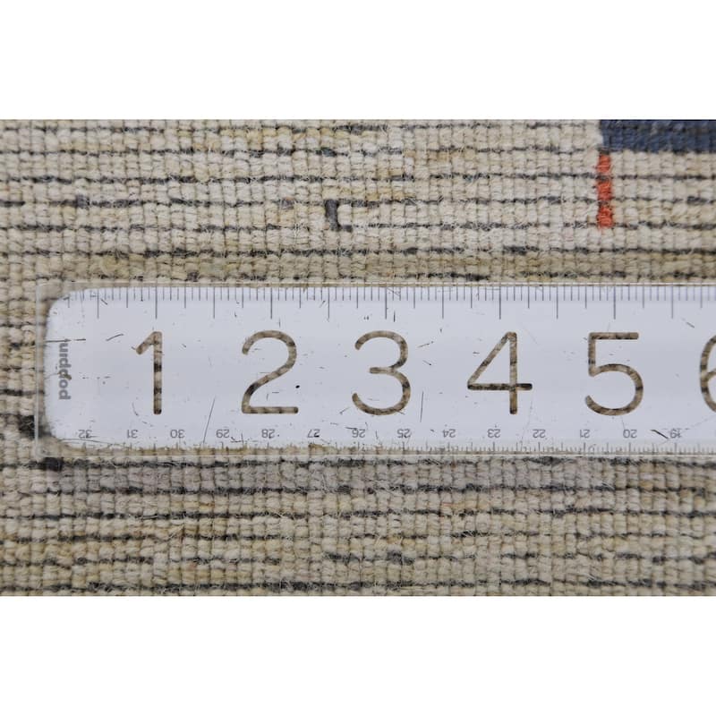 Hand Knotted Oriental 100% Wool Carpet Tribal Animal Pictorial Beige & Ivories Gabbeh Area Rug - 7' 11'' X 5' 1''
