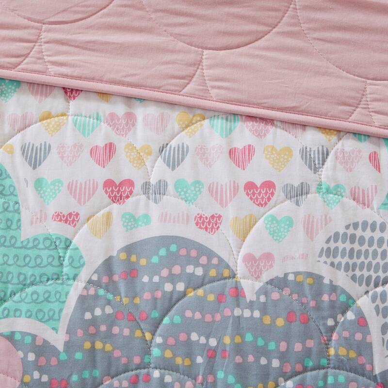 Intelligent Design Kids Bliss Pink Reversible Cotton Quilt Set with Throw Pillows