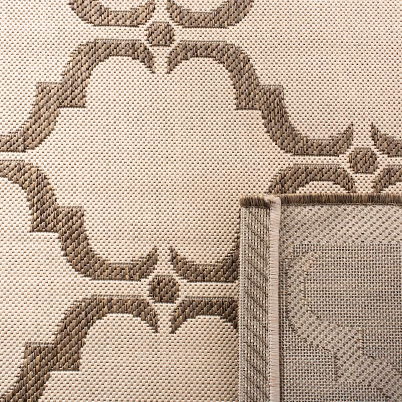SAFAVIEH Courtyard Charleen Indoor/ Outdoor Waterproof Patio Backyard Rug