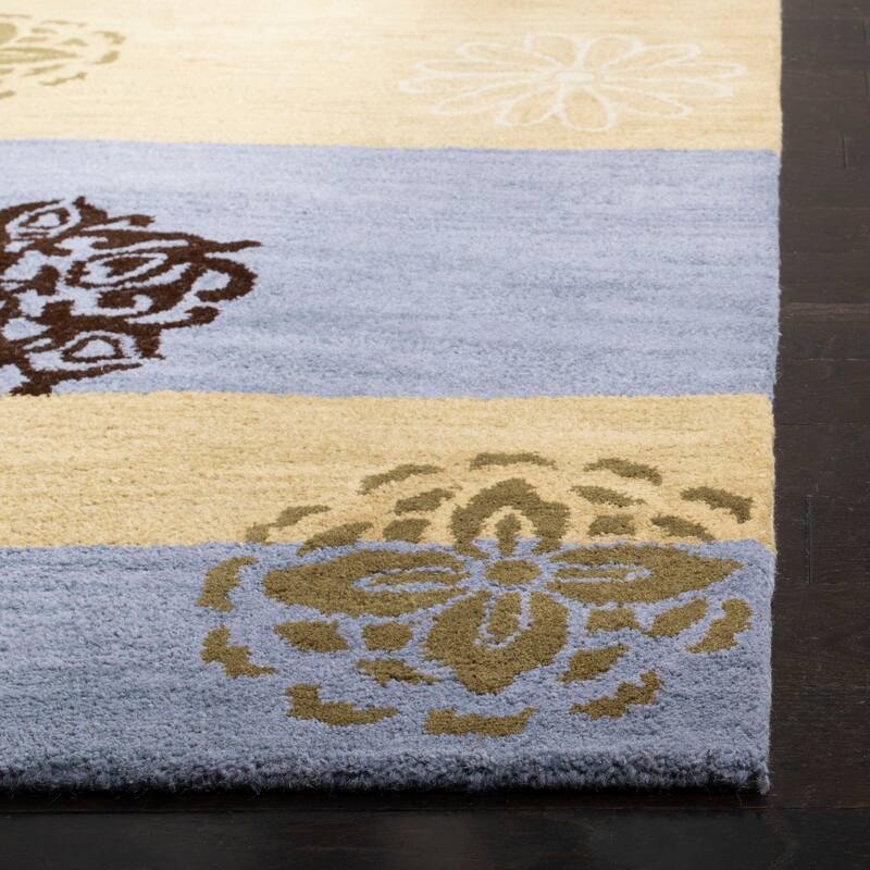 SAFAVIEH Handmade Soho Kourtney Stripe N.Z. Wool Rug