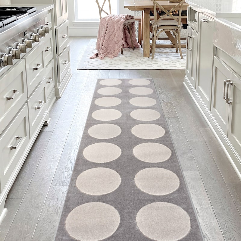 JONATHAN Y Damon Modern Geometric Circle Dot High-Low Area Rug
