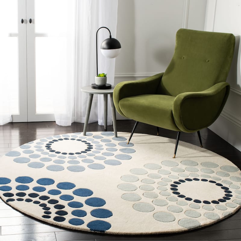 SAFAVIEH Handmade Soho Caroline Floral N.Z. Wool Rug - 8' Round - Ivory/Multi