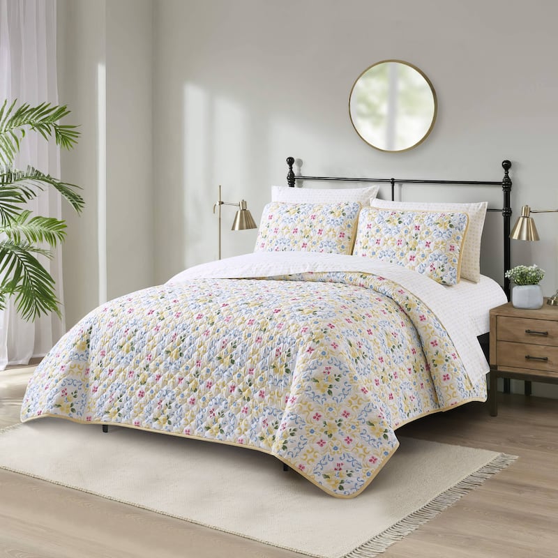 Nanshing 7 Piece Hera Chic Floral Quilt Set