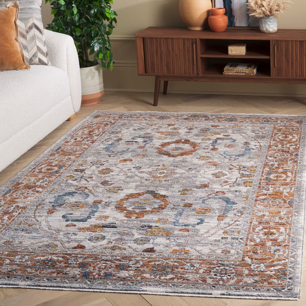 SAFAVIEH Heirloom Babette Traditional Oriental Rug - 4' x 6'